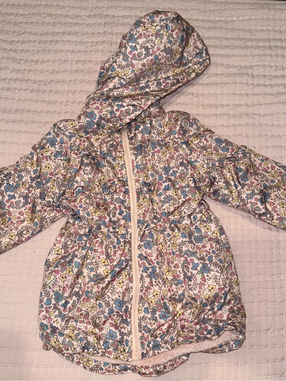 Penelope Mack White Floral Hooded Raincoat with Multicolor Flowers